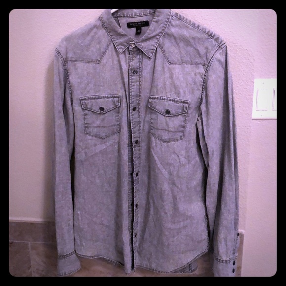 Buttoned down men’s medium shirt - Picture 1 of 2